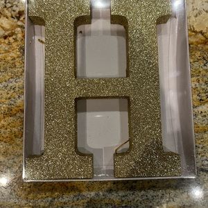Glitter Letter “H”…gold…9”x7.5” B124